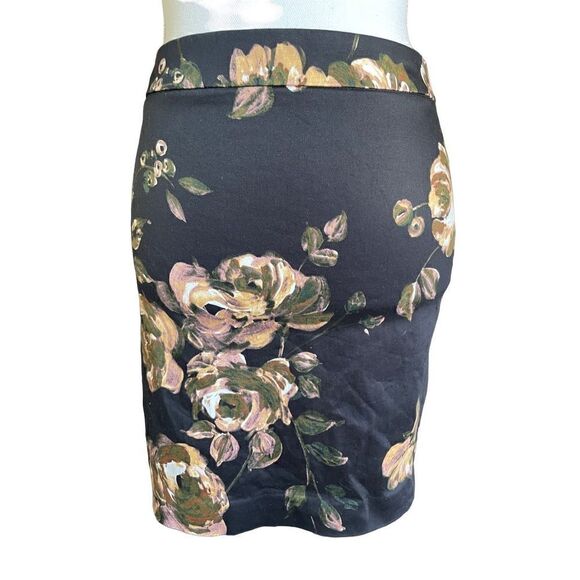 J.Crew Pencil Skirt in a delicate floral pattern 00p - Picture 1 of 4